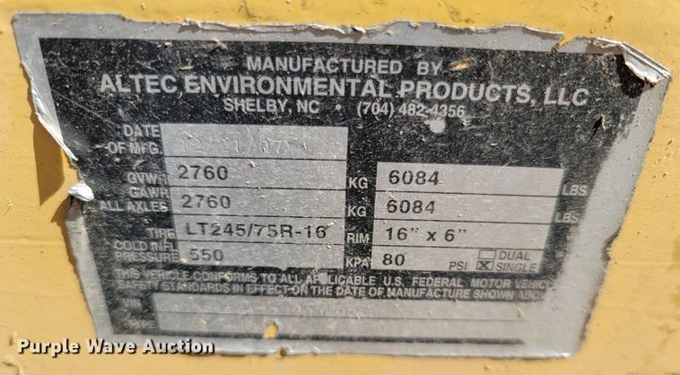 image for item LN9627 2007 Altec DC1217  wood chipper