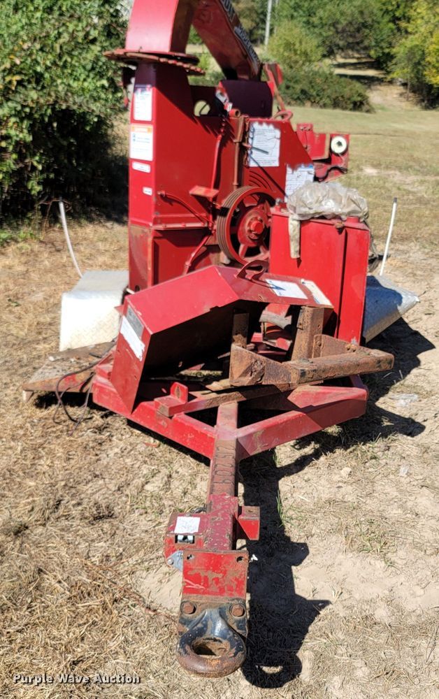image for item LN9629 2004 Bandit 150  wood chipper