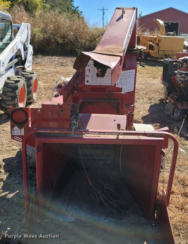 image for item LN9629 2004 Bandit 150  wood chipper