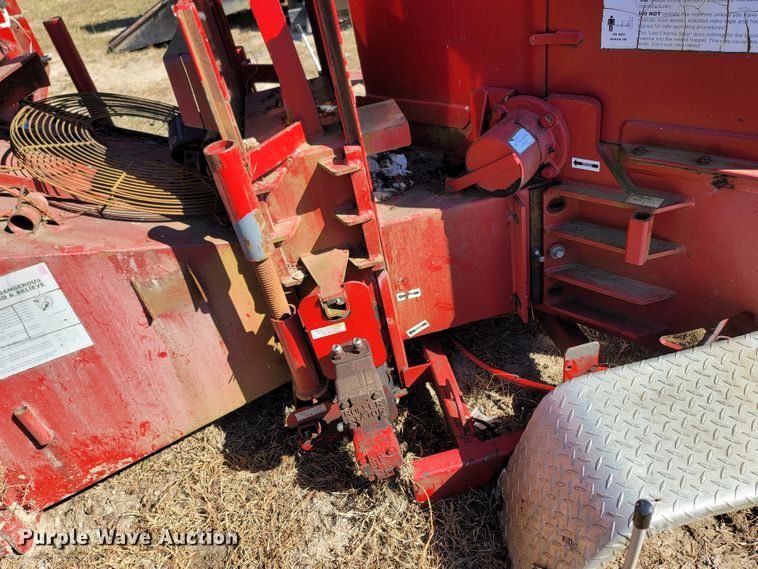 image for item LN9629 2004 Bandit 150  wood chipper