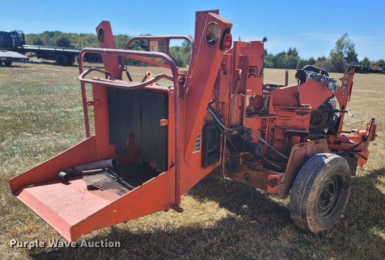 image for item LN9632 Altec DC1217  wood chipper