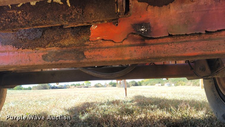 image for item LN9632 Altec DC1217  wood chipper