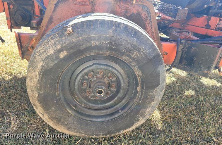 image for item LN9632 Altec DC1217  wood chipper