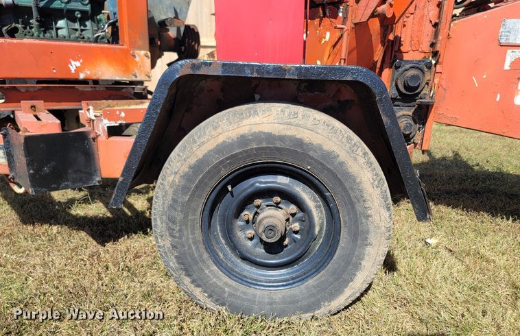 image for item LN9632 Altec DC1217  wood chipper