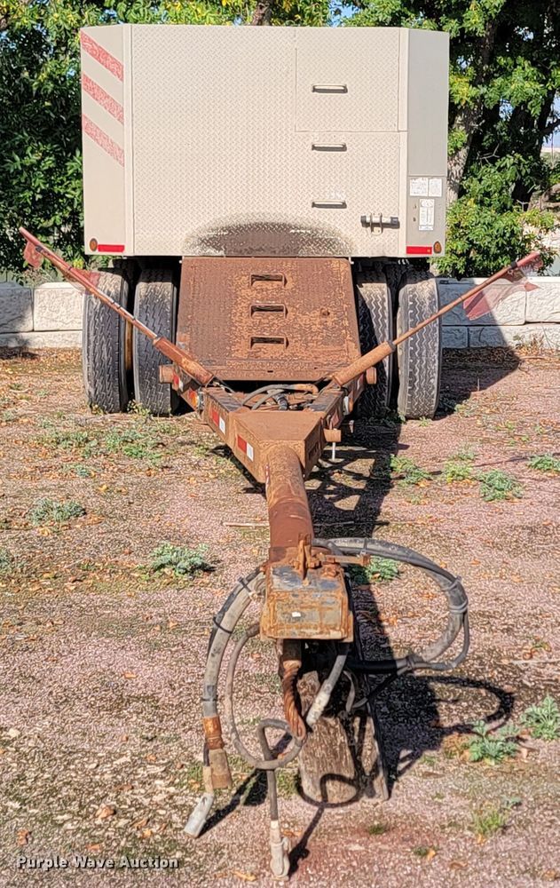 image for item LO9055 1995 Cornhusker 800R  end dump pup trailer