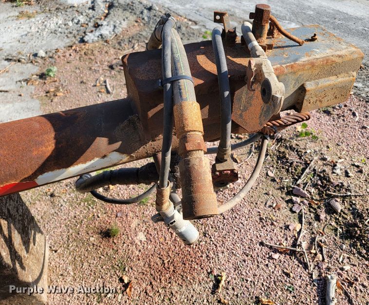 image for item LO9055 1995 Cornhusker 800R  end dump pup trailer