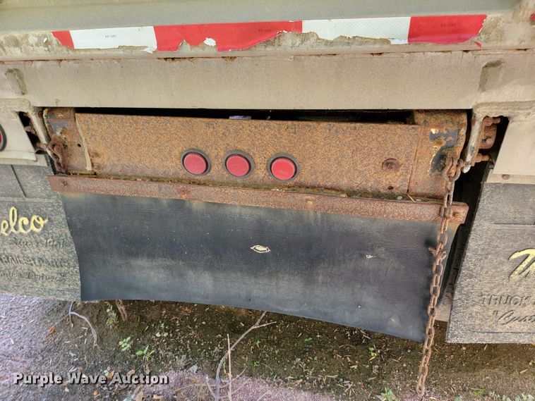 image for item LO9055 1995 Cornhusker 800R  end dump pup trailer