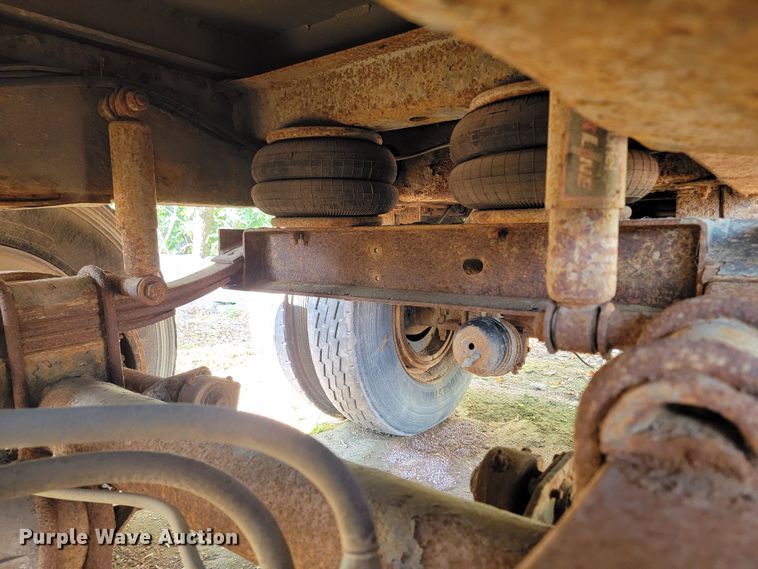 image for item LO9055 1995 Cornhusker 800R  end dump pup trailer