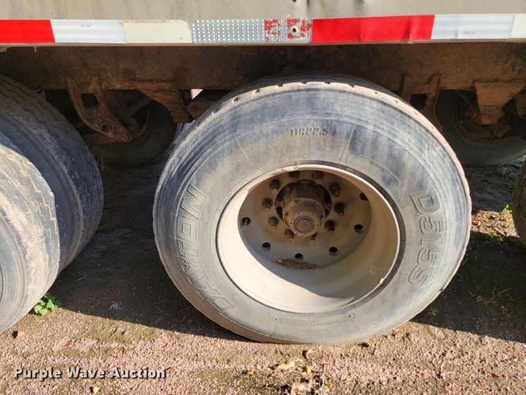 image for item LO9055 1995 Cornhusker 800R  end dump pup trailer