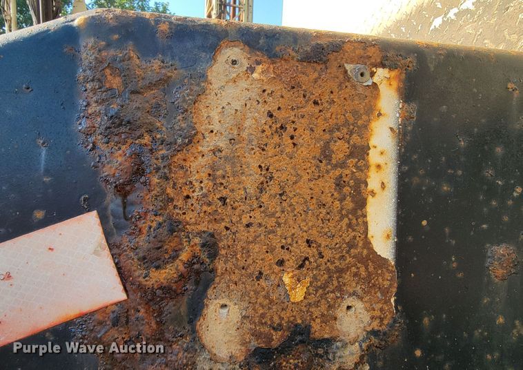 image for item LO9055 1995 Cornhusker 800R  end dump pup trailer