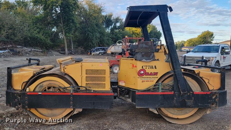 image for item LO9096 Hypac C778A  double drum vibratory roller