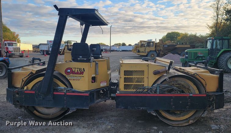 image for item LO9096 Hypac C778A  double drum vibratory roller