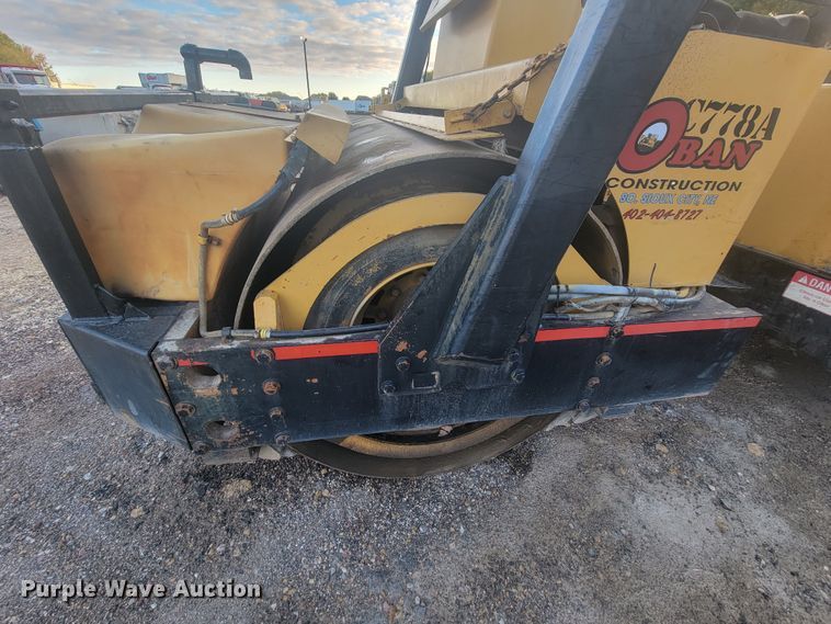 image for item LO9096 Hypac C778A  double drum vibratory roller