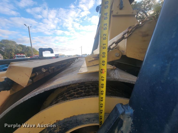 image for item LO9096 Hypac C778A  double drum vibratory roller