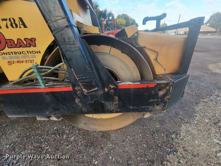 image for item LO9096 Hypac C778A  double drum vibratory roller