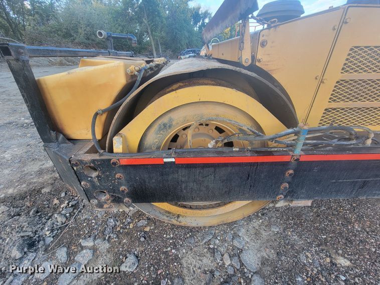 image for item LO9096 Hypac C778A  double drum vibratory roller