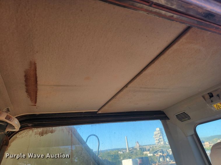 image for item LO9110 2006 Caterpillar 330DL  excavator