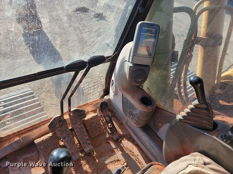 image for item LO9110 2006 Caterpillar 330DL  excavator