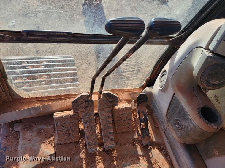 image for item LO9110 2006 Caterpillar 330DL  excavator