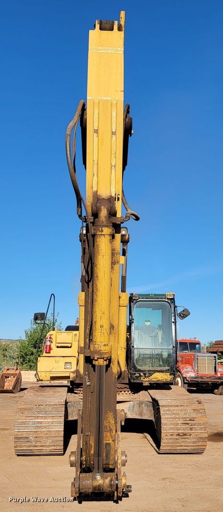 image for item LO9111 2002 Caterpillar 330CL  excavator