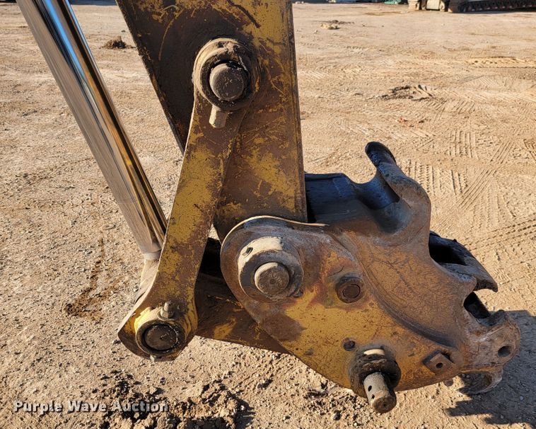 image for item LO9111 2002 Caterpillar 330CL  excavator