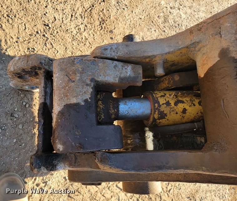 image for item LO9111 2002 Caterpillar 330CL  excavator