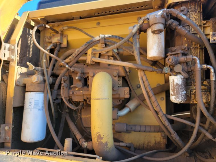 image for item LO9111 2002 Caterpillar 330CL  excavator