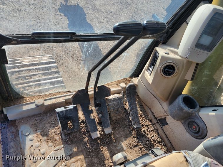 image for item LO9111 2002 Caterpillar 330CL  excavator