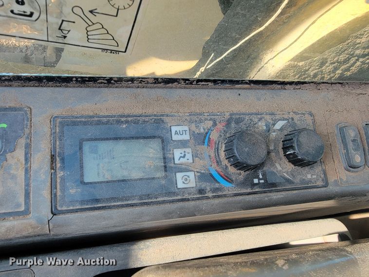 image for item LO9111 2002 Caterpillar 330CL  excavator