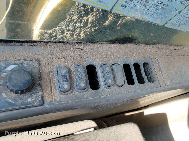 image for item LO9111 2002 Caterpillar 330CL  excavator