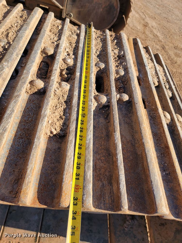 image for item LO9111 2002 Caterpillar 330CL  excavator