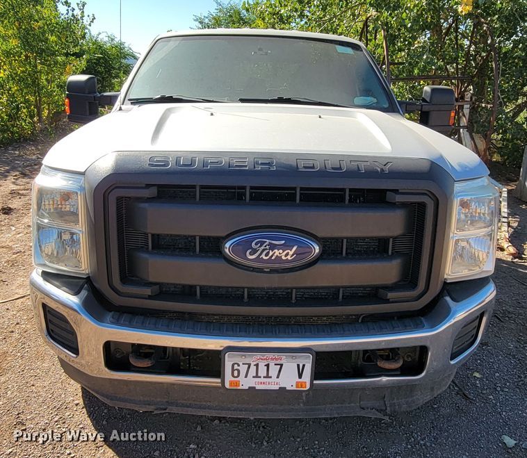 image for item LO9118 2013 Ford F350 Super Duty  Crew Cab pickup truck