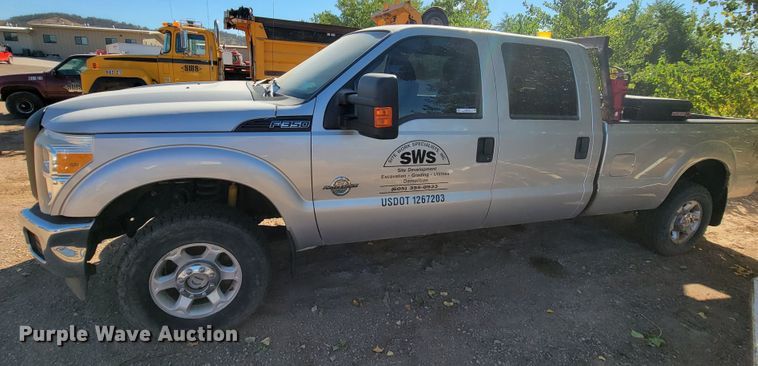 image for item LO9118 2013 Ford F350 Super Duty  Crew Cab pickup truck