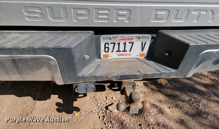 image for item LO9118 2013 Ford F350 Super Duty  Crew Cab pickup truck