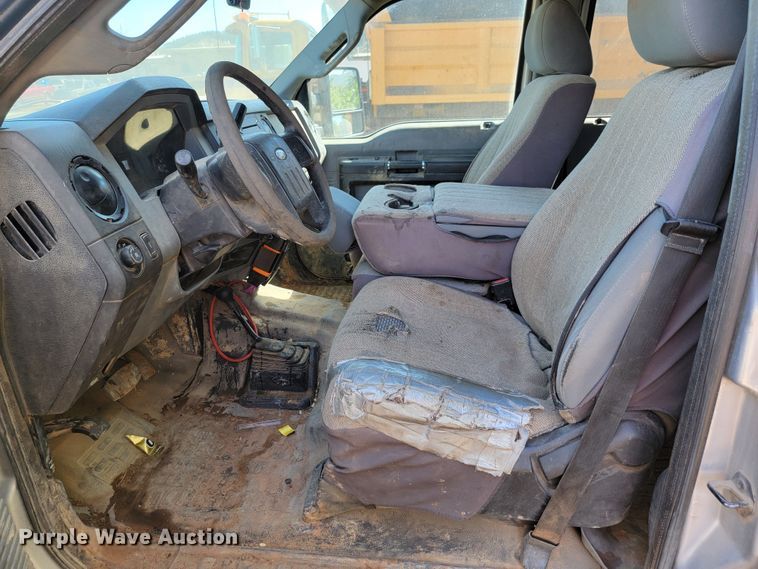 image for item LO9118 2013 Ford F350 Super Duty  Crew Cab pickup truck