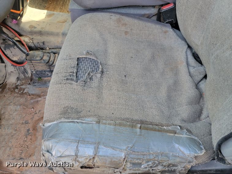 image for item LO9118 2013 Ford F350 Super Duty  Crew Cab pickup truck