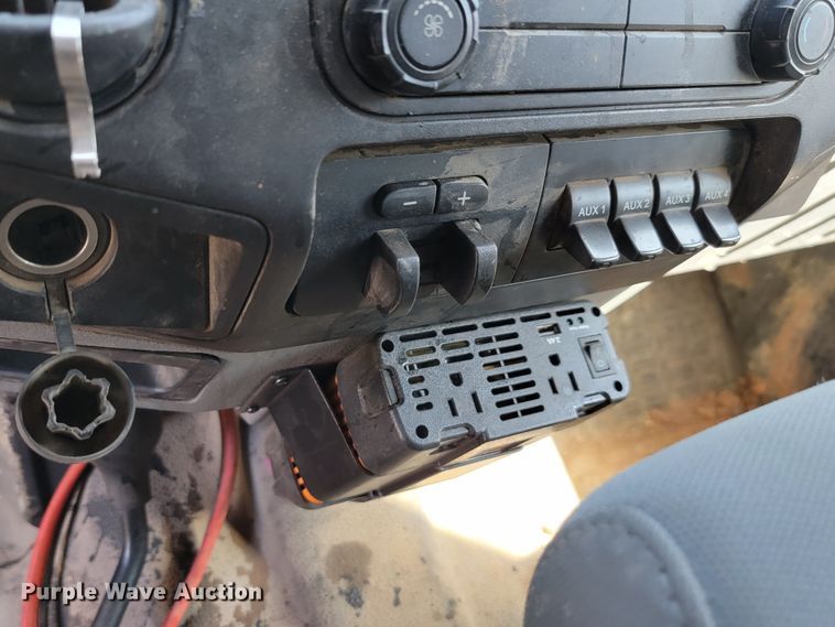 image for item LO9118 2013 Ford F350 Super Duty  Crew Cab pickup truck