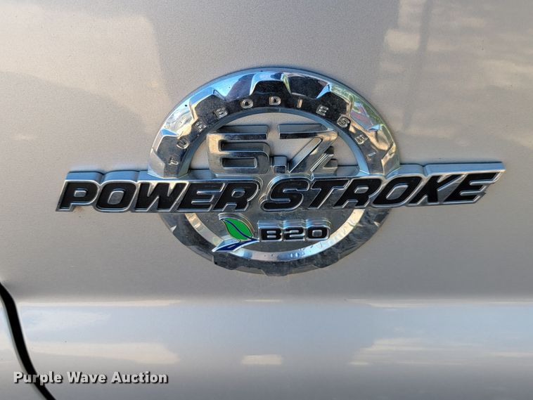 image for item LO9118 2013 Ford F350 Super Duty  Crew Cab pickup truck