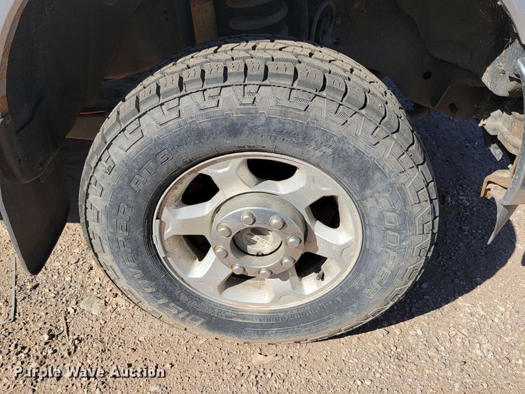 image for item LO9118 2013 Ford F350 Super Duty  Crew Cab pickup truck