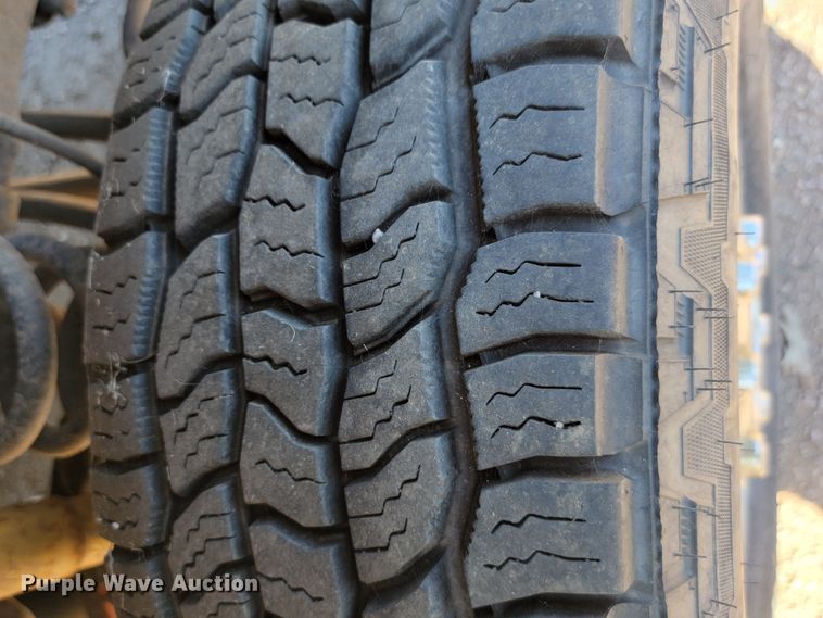 image for item LO9118 2013 Ford F350 Super Duty  Crew Cab pickup truck