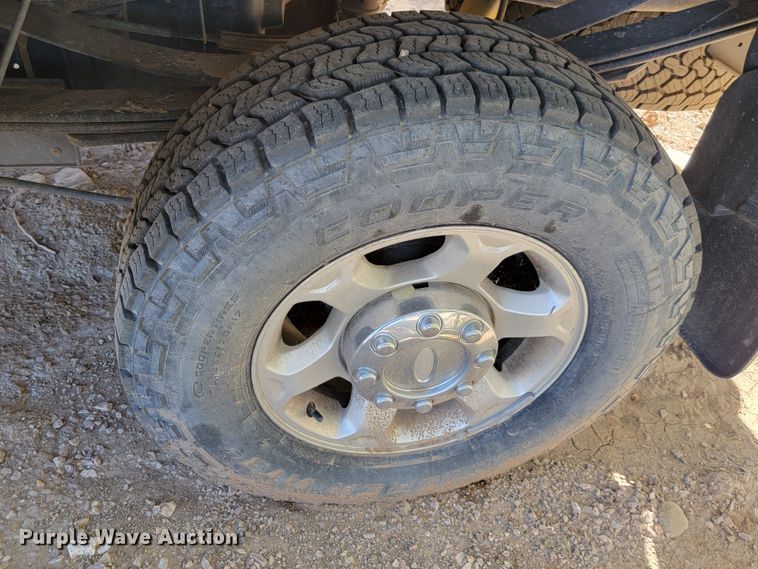 image for item LO9118 2013 Ford F350 Super Duty  Crew Cab pickup truck