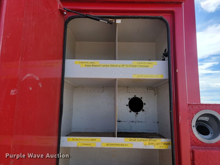 image for item LO9119 Utility bed