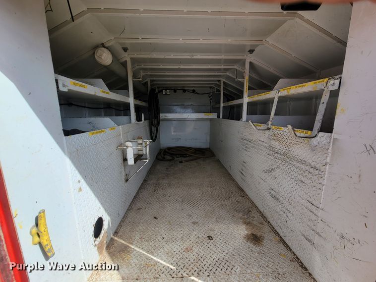 image for item LO9119 Utility bed