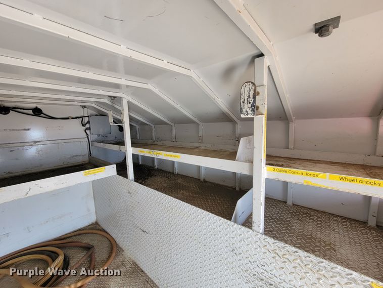 image for item LO9119 Utility bed