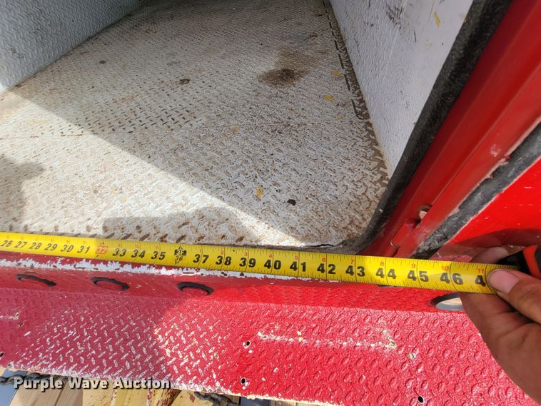 image for item LO9119 Utility bed