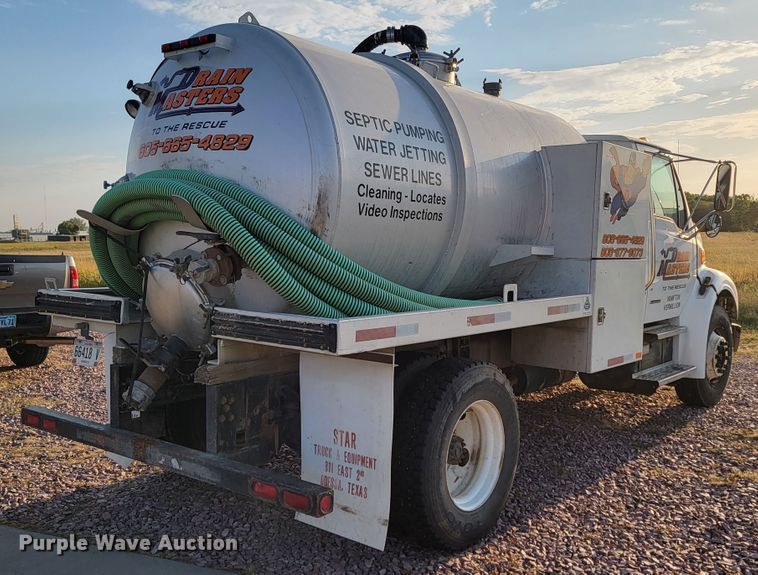 image for item LO9232 2002 Sterling Acterra M7500  vacuum truck