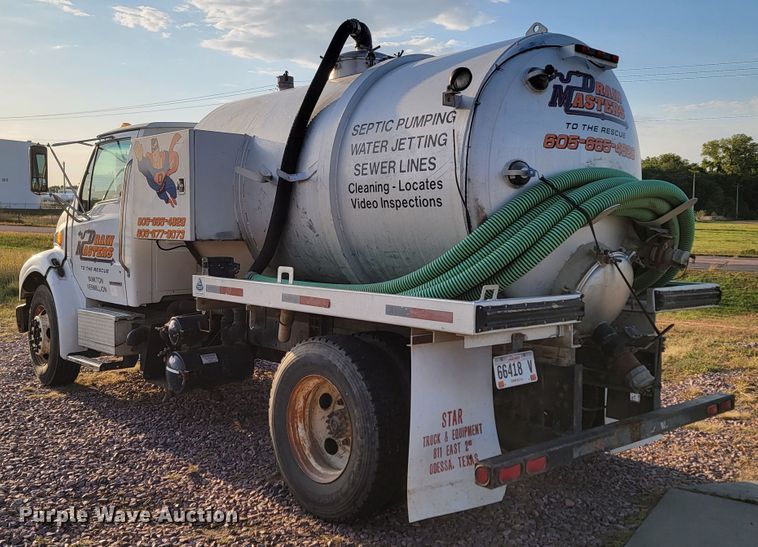 image for item LO9232 2002 Sterling Acterra M7500  vacuum truck