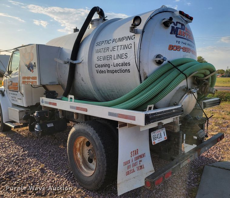 image for item LO9232 2002 Sterling Acterra M7500  vacuum truck