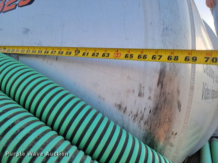 image for item LO9232 2002 Sterling Acterra M7500  vacuum truck