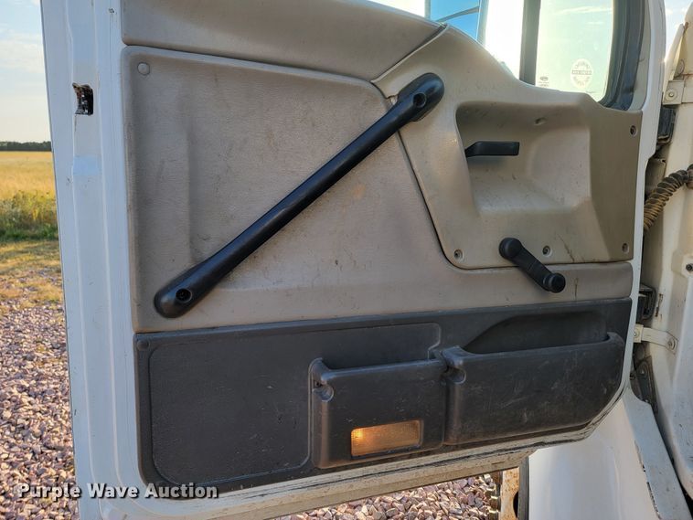 image for item LO9232 2002 Sterling Acterra M7500  vacuum truck